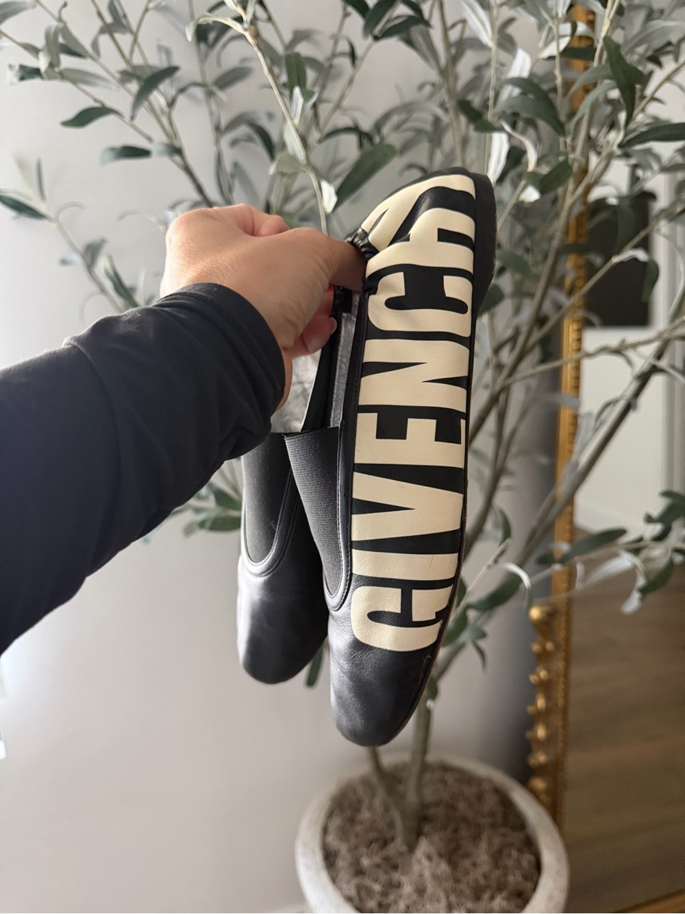 Givenchy logo flats slip on 38